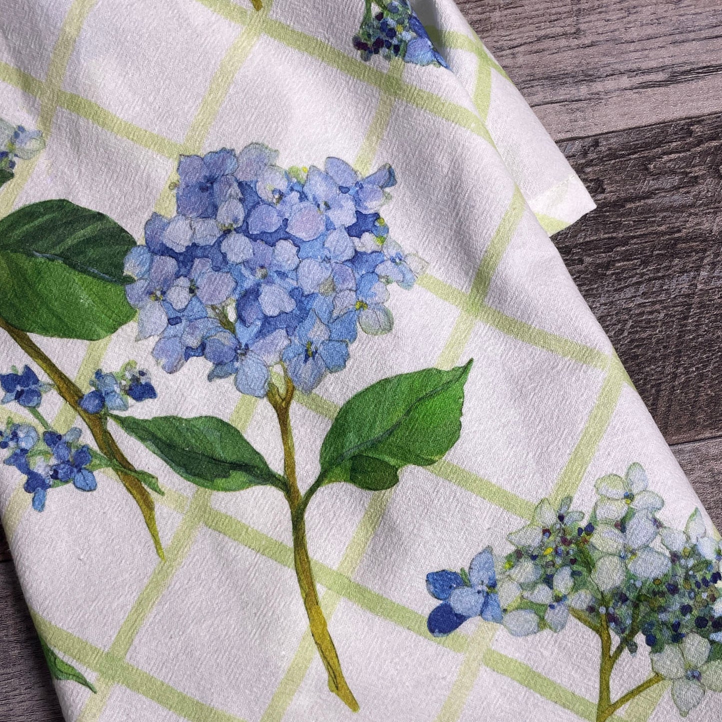 Hydrangea Lattice by Sally Eckman Roberts 100% Cotton Flour Sack Kitchen Towel