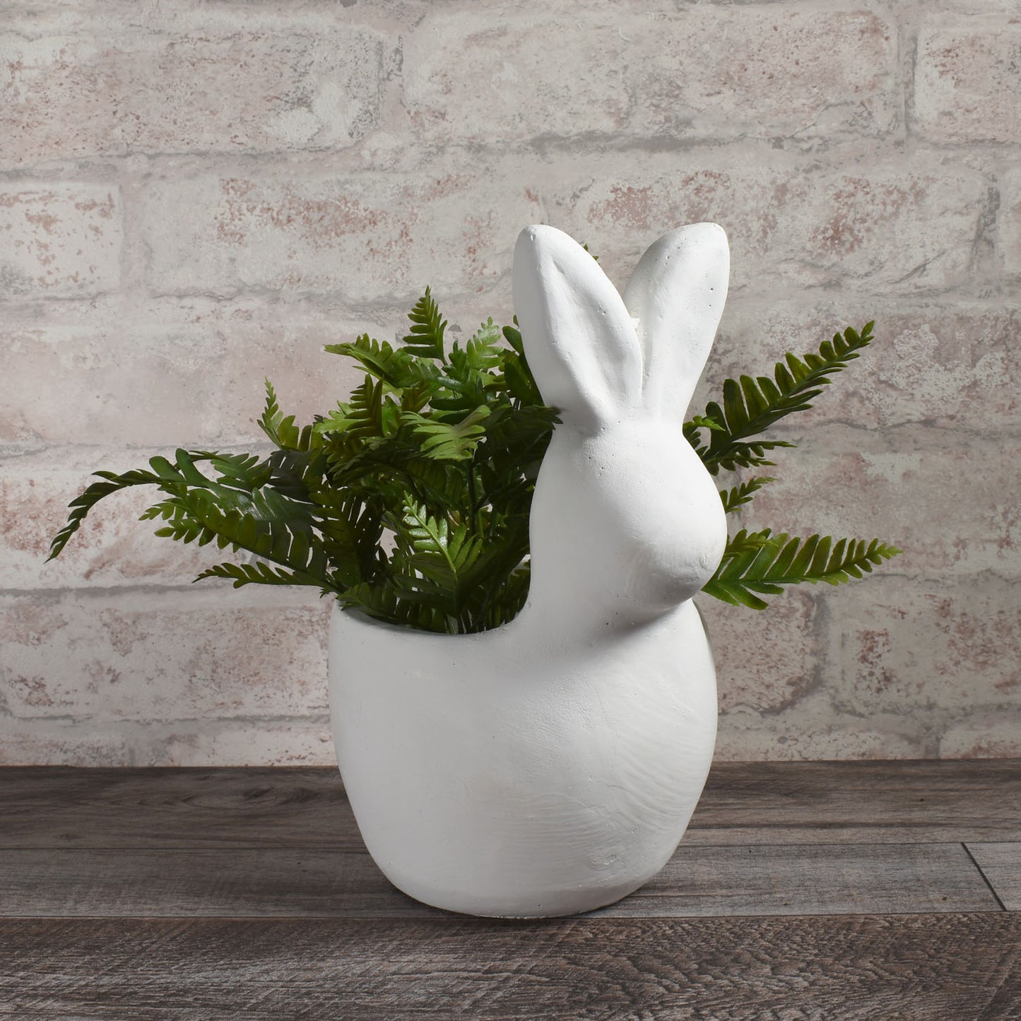 Napa Home & Garden White Rabbit Cement Planter