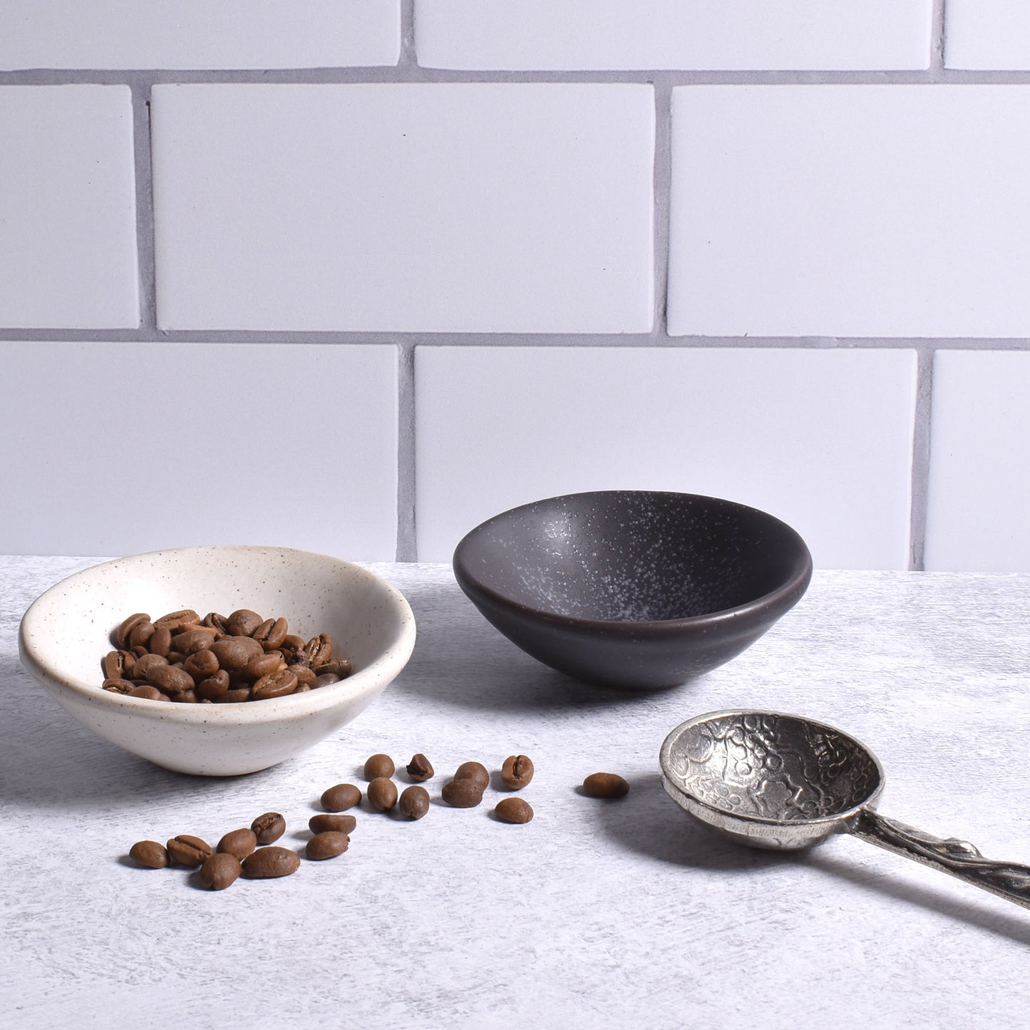 Creative Co-Op 3-1/2" Stoneware Pinch Bowls, Matte Black and White, Set of 2