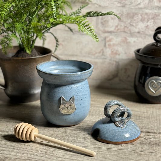 American Handmade Honey Jar with Cat Face Pewter Plaque by MudWorks Pottery, Barrington Blue