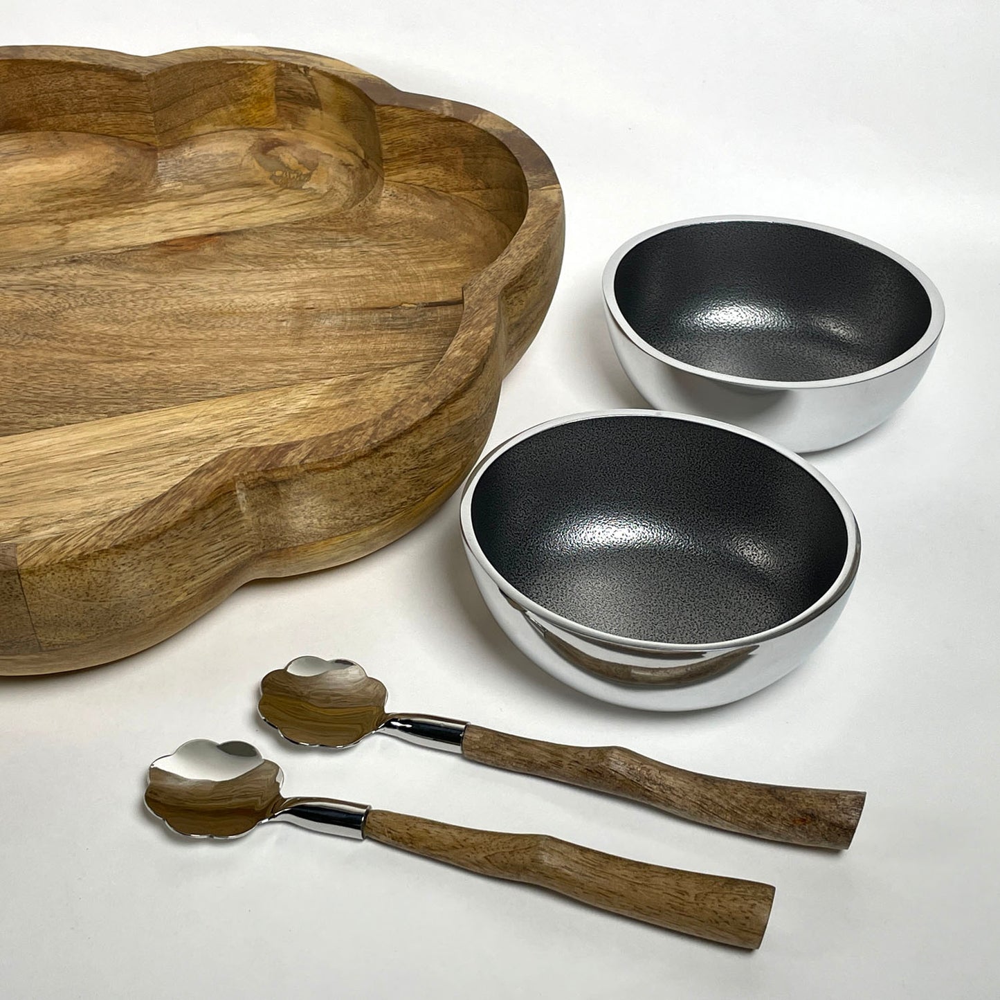 Handmade Cloud-Shaped Mango Wood and Cast Aluminum 5-piece Chip and Dip Set
