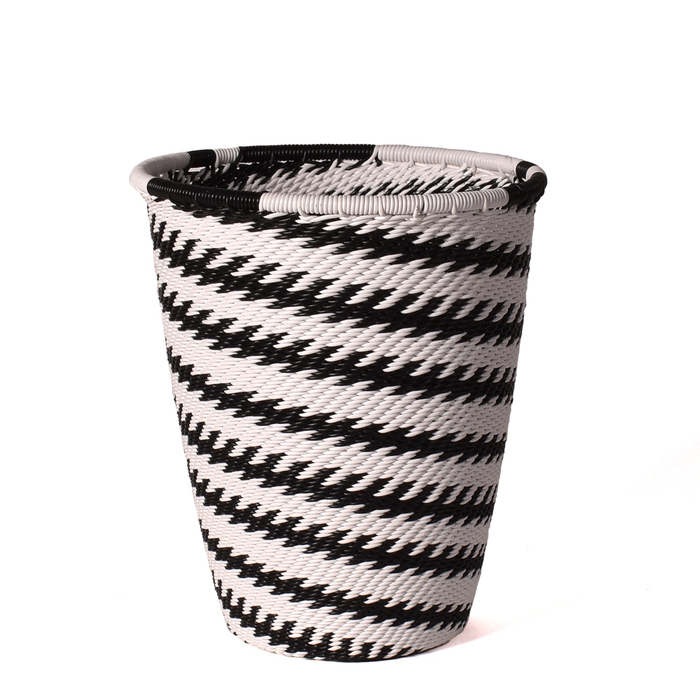 Fair Trade Zulu Telephone Wire 4-1/2 Cup, Swirl Pattern, African Eclipse