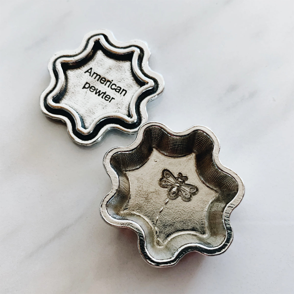 Crosby & Taylor Daisy Flower 1-1/2" Tiny Pewter Sentiment Box