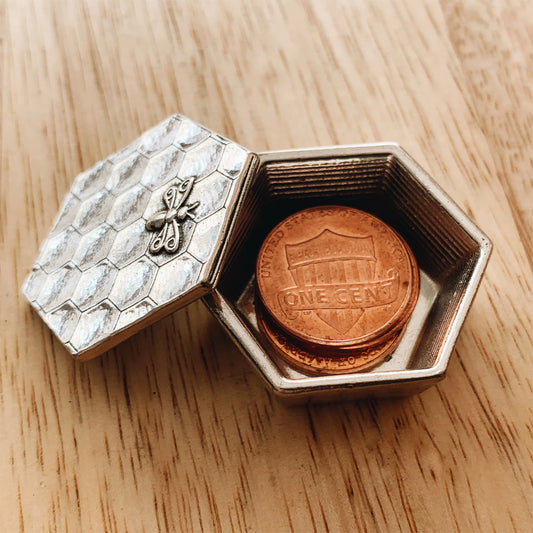 Crosby & Taylor Honeybee Bee Happy! 1-1/4" Tiny Pewter Sentiment Box