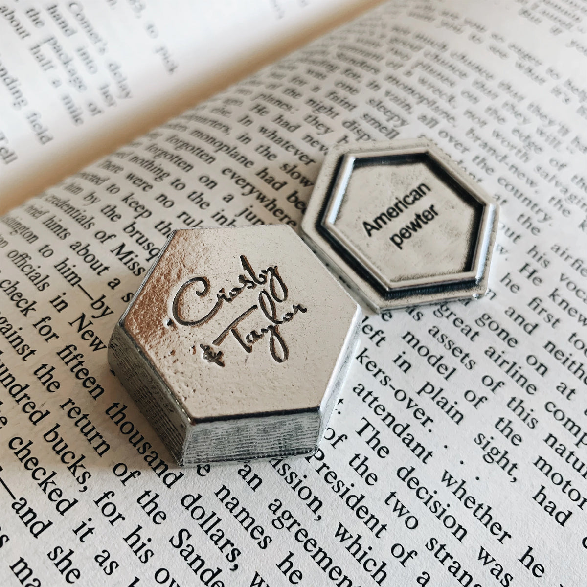 Crosby & Taylor Honeybee Bee Happy! 1-1/4" Tiny Pewter Sentiment Box