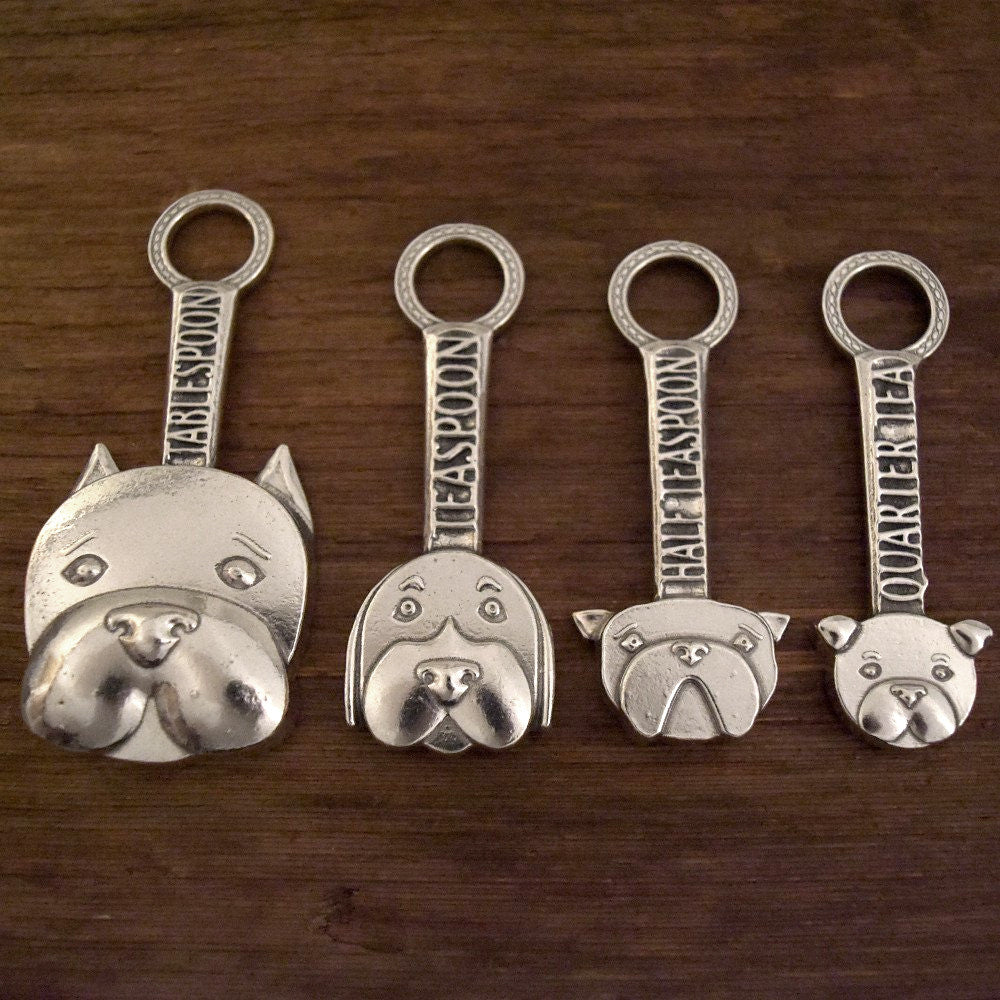 Good Dog American Handmade 5-Piece Measuring Spoon Set with Stand by Roosfoos