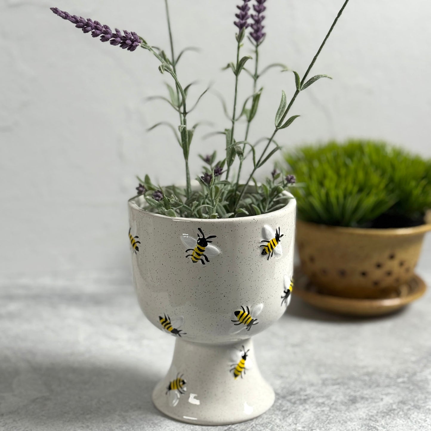 Buzzin' Bees 4.5" x 6" Hand-Painted Ceramic Pedestal Planter Cachepot, Speckled White