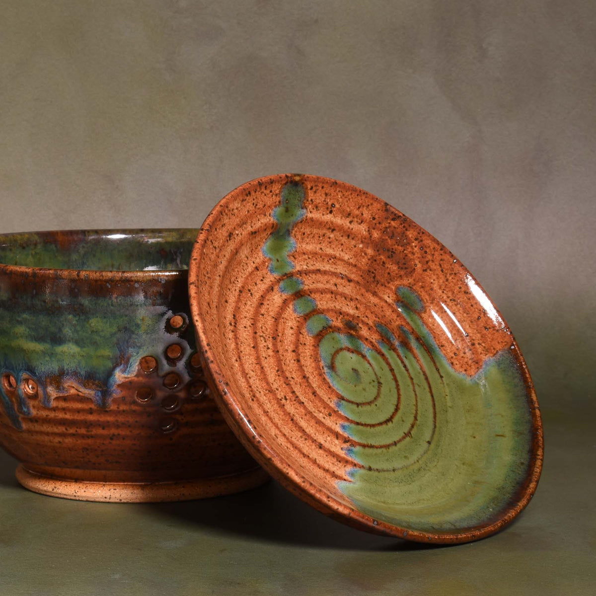 American Handmade Pottery Berry Colander Bowl with Saucer, Emerald Green