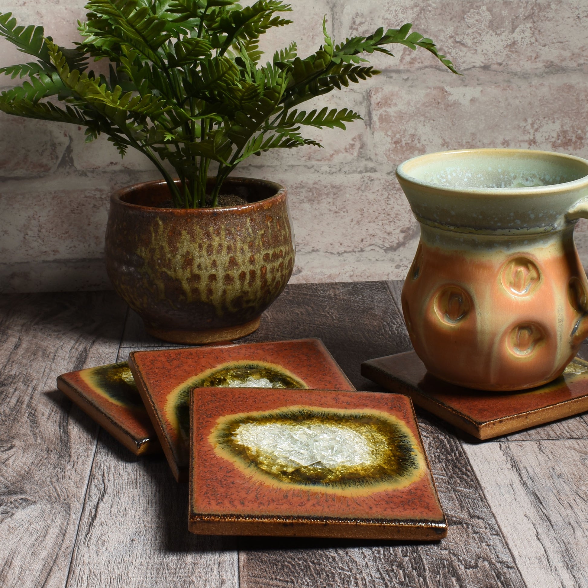 Destination Vinyl ltd Great Coasters (Set di 4) Rotondo – Nero & Oro Geometrico Art Deco Drink Sottobicchieri Lucidi/Protezione da tavolo per qualsiasi tipo di tavolo #12545 Destination Vinyl ltd Great Coasters (Set di 4) Rotondo – Nero & Oro Geometrico Art Deco Drink Sottobicchieri Lucidi/Protezione da tavolo per qualsiasi tipo di tavolo #12545