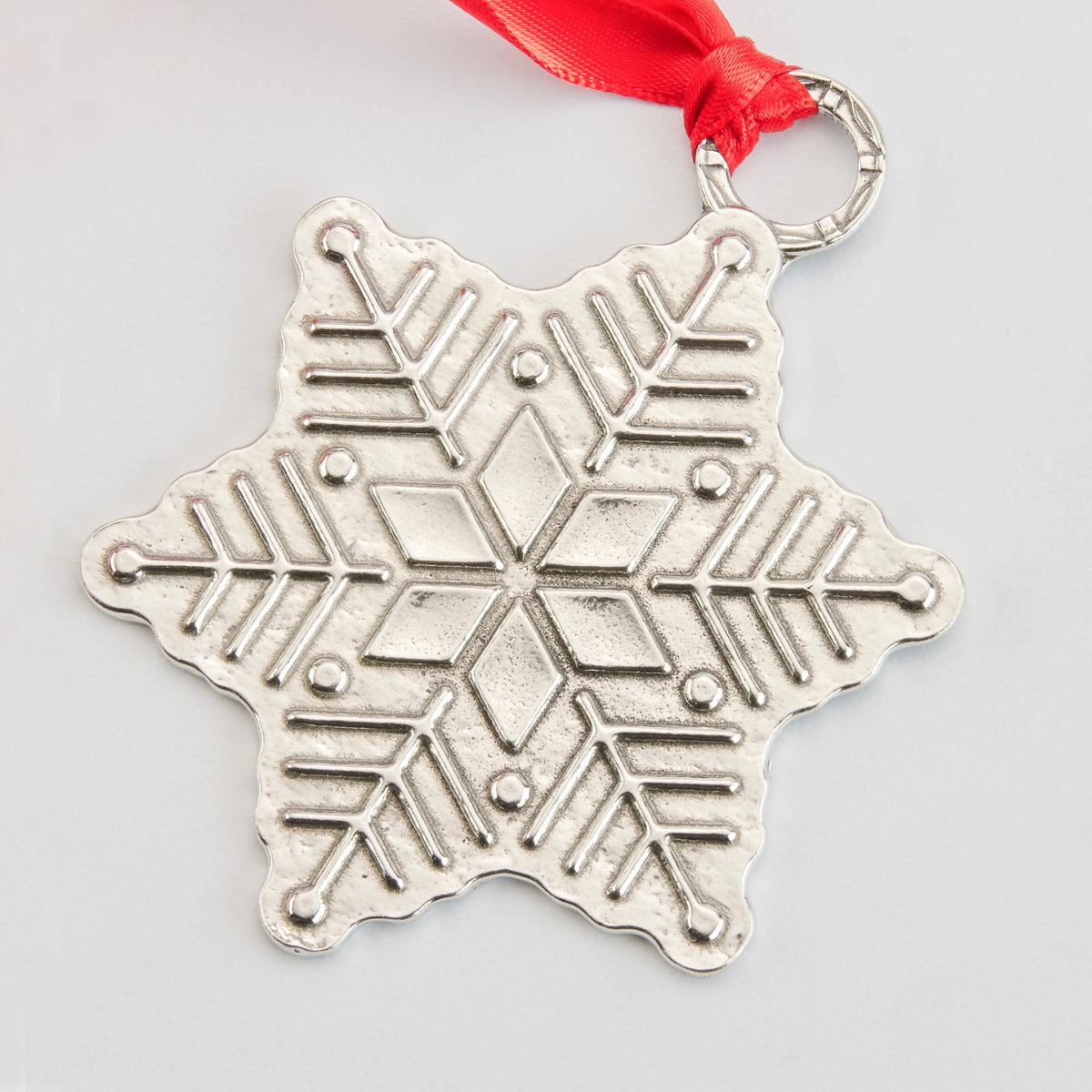 Crosby & Taylor Let It Snow! 2009 Annual Snowflake Pewter Ornament