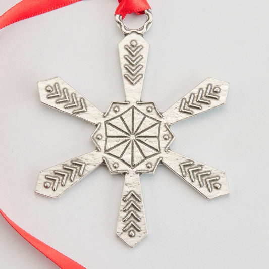 Crosby & Taylor A World of Snow 2014 Annual Snowflake Pewter Ornament