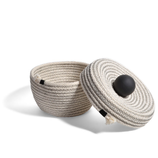 Brklyn Home 6-inch Lidded Rope Basket, White/Black