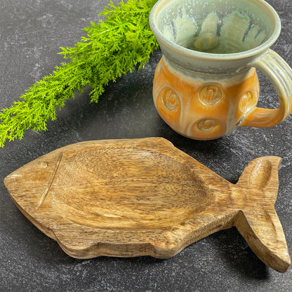 Hand-Carved 8 x 4-inch Mango Wood Decorative Fish-Shaped Dish, Each One Unique