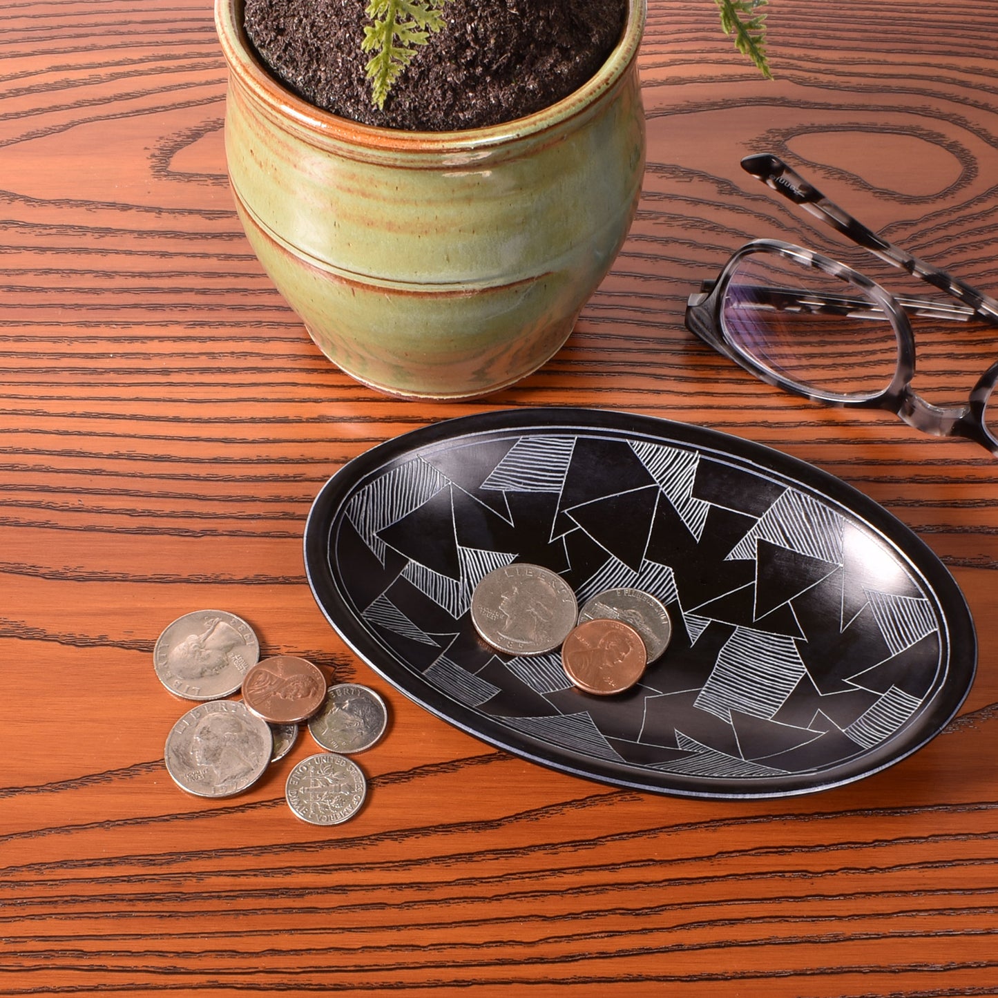 Dragonglass Pattern 5-3/4-inch Oval Soapstone Dish, Handmade in Kenya, Black
